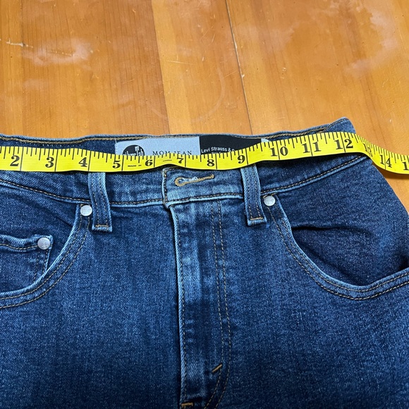 Levi's SilverTab High Rise Mom Jeans in Dark Blue size 26 - Picture 13 of 13